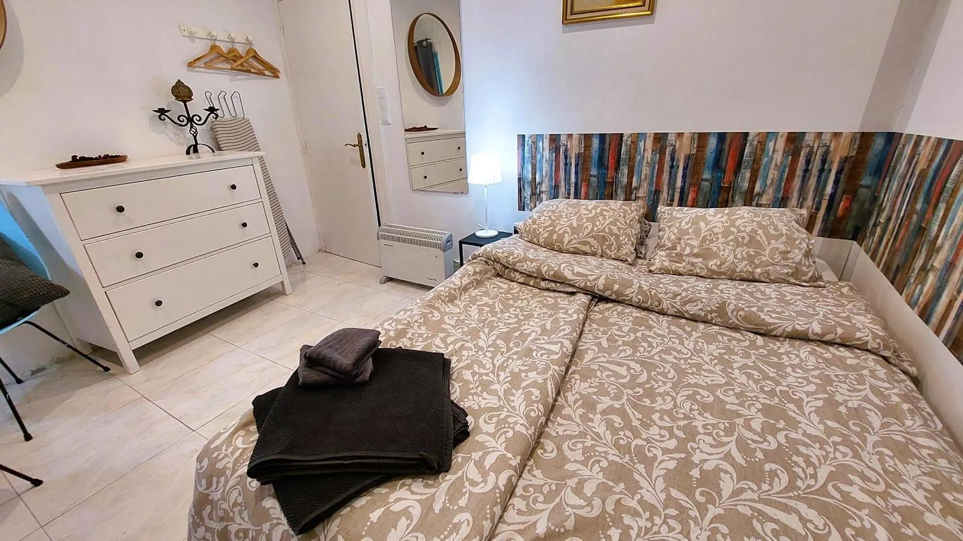 Top Location Apartment Barcelona 0*,  Spanien